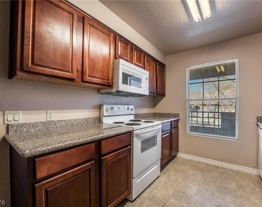 2606 Durango Drive - Photo Thumbnail 4