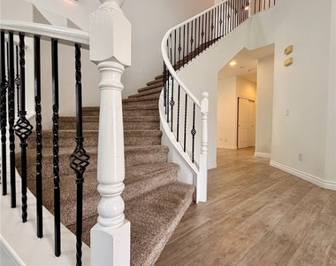 4952 Grey Mesa Street - Photo Thumbnail 4