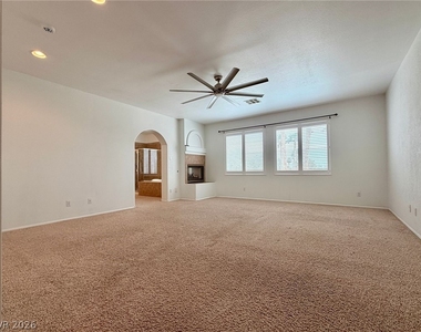 4952 Grey Mesa Street - Photo Thumbnail 10