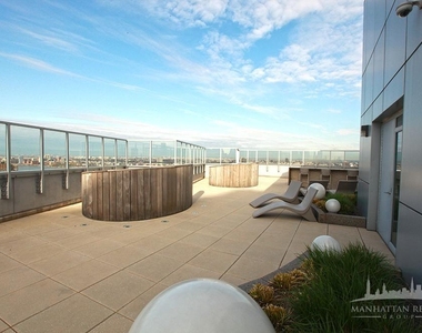 West 37th Street - Photo Thumbnail 4