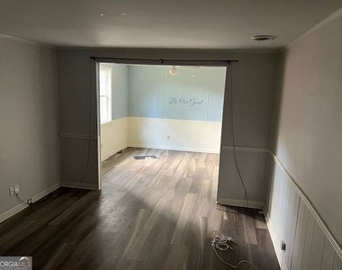 3030 Mangum Drive - Photo Thumbnail 6