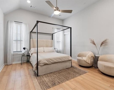 2268 Rook Drive - Photo Thumbnail 6