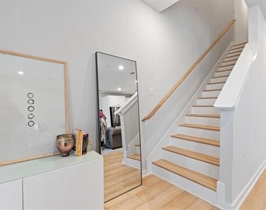 2268 Rook Drive - Photo Thumbnail 8