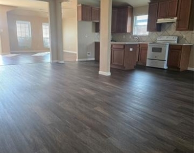 1432 Baylee Street - Photo Thumbnail 29