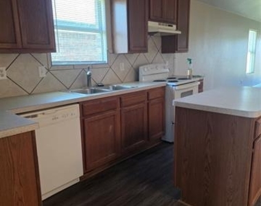 1432 Baylee Street - Photo Thumbnail 23