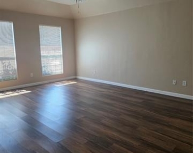 1432 Baylee Street - Photo Thumbnail 25