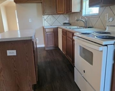 1432 Baylee Street - Photo Thumbnail 22