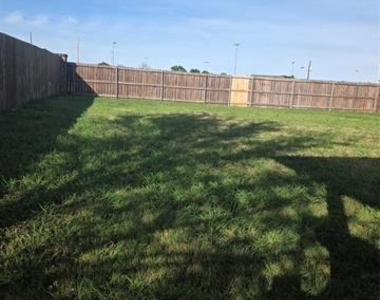 1432 Baylee Street - Photo Thumbnail 20