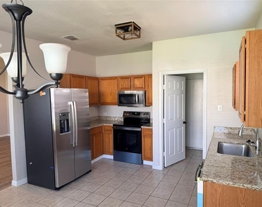 11508 Gloriosa Drive - Photo Thumbnail 2