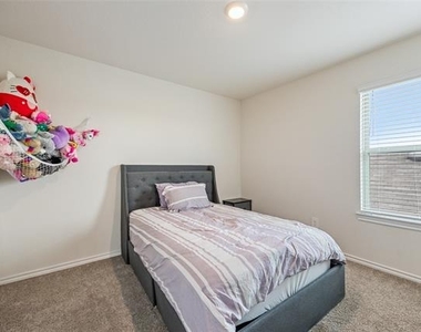 444 Vitex Drive - Photo Thumbnail 18