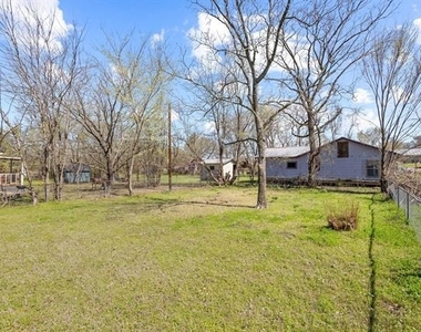 916 8th Street Nw - Photo Thumbnail 6