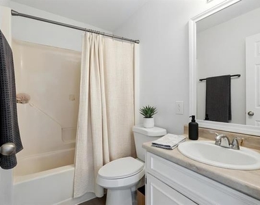 916 8th Street Nw - Photo Thumbnail 19