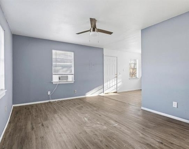 916 8th Street Nw - Photo Thumbnail 9