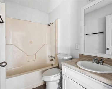 916 8th Street Nw - Photo Thumbnail 18