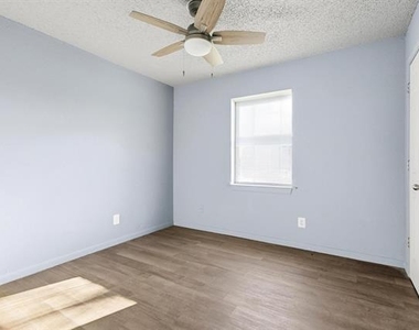 916 8th Street Nw - Photo Thumbnail 22