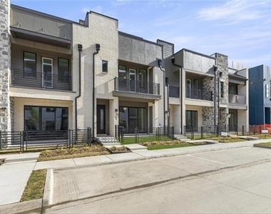 1279 Doris May Drive - Photo Thumbnail 1