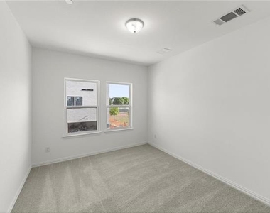 1279 Doris May Drive - Photo Thumbnail 15