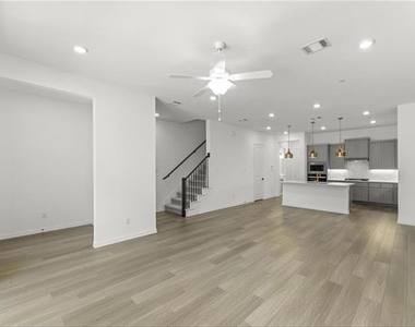 1279 Doris May Drive - Photo Thumbnail 5