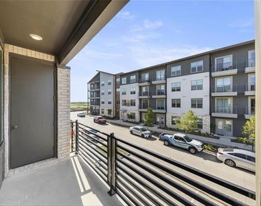 1279 Doris May Drive - Photo Thumbnail 21