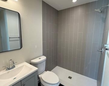 3113 Navaro Street - Photo Thumbnail 8
