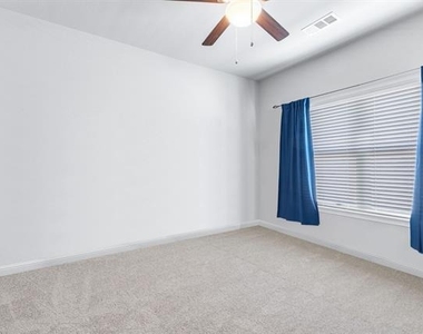 16613 Dry Creek Boulevard - Photo Thumbnail 15