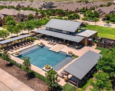 16613 Dry Creek Boulevard - Photo Thumbnail 21