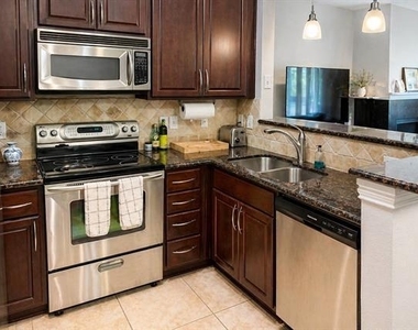 2201 Wolf Street - Photo Thumbnail 3