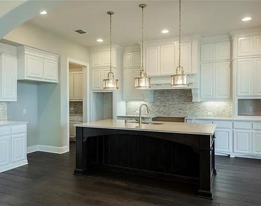 16138 Moonseed Road - Photo Thumbnail 11