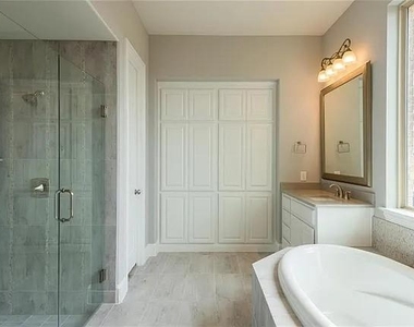 16138 Moonseed Road - Photo Thumbnail 19