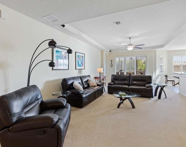 2371 Sw Carriage Hill Terrace - Photo Thumbnail 9