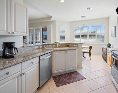 2371 Sw Carriage Hill Terrace - Photo Thumbnail 18