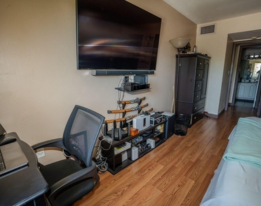 13917 Sw 90th Avenue - Photo Thumbnail 5