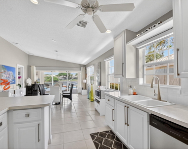 3103 Verdmont Lane - Photo Thumbnail 5