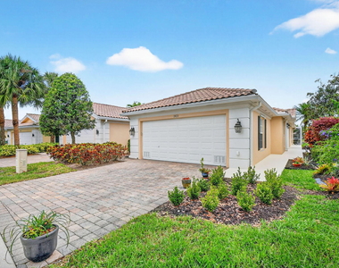 3103 Verdmont Lane - Photo Thumbnail 3