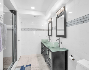 14475 Strathmore Lane - Photo Thumbnail 11