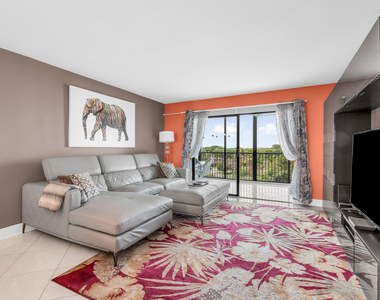 14475 Strathmore Lane - Photo Thumbnail 7