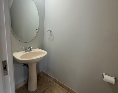 7644 Foxcroft Lane - Photo Thumbnail 8