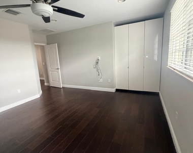 7644 Foxcroft Lane - Photo Thumbnail 21