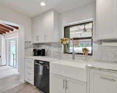1606 Se 1st Street - Photo Thumbnail 19