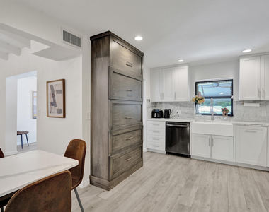 1606 Se 1st Street - Photo Thumbnail 16