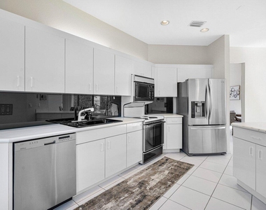 17099 Ryton Lane - Photo Thumbnail 1