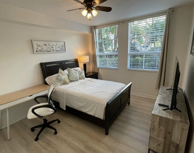 600 S Dixie Highway - Photo Thumbnail 15
