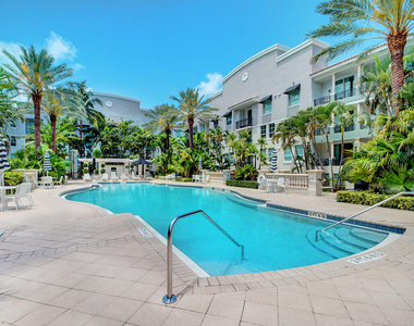 600 S Dixie Highway - Photo Thumbnail 21