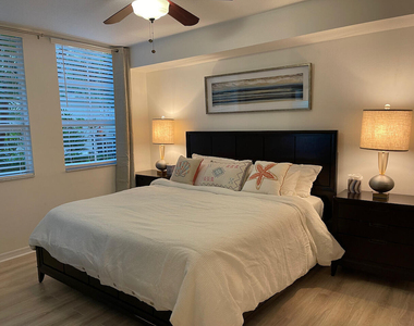 600 S Dixie Highway - Photo Thumbnail 11