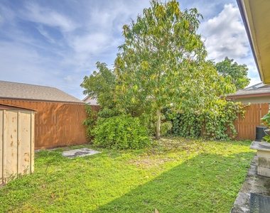 3929 Kenas Street - Photo Thumbnail 11