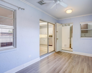3929 Kenas Street - Photo Thumbnail 2