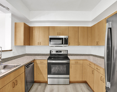 533 Ne 3rd Avenue - Photo Thumbnail 2
