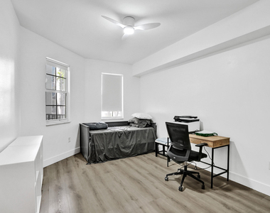 533 Ne 3rd Avenue - Photo Thumbnail 7