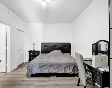 533 Ne 3rd Avenue - Photo Thumbnail 4