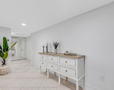 5600 N Flagler Drive - Photo Thumbnail 12